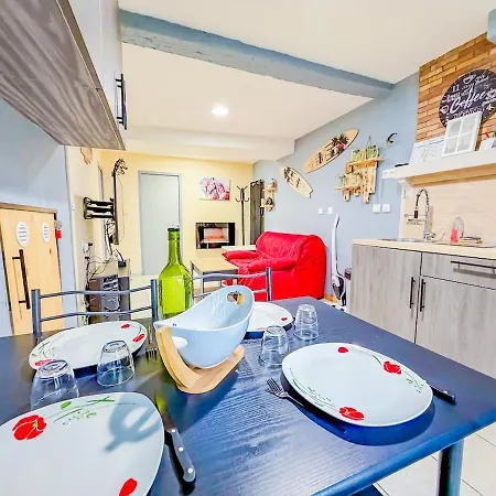 4 Places Vieux Appartamento